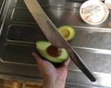洋を和で食べてみよ〜 味噌アボカド作り方1写真