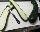 ズッキーニの余りカレー丸ごとチーズ焼き作り方1写真