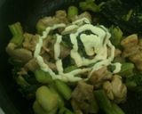 セロリと鶏肉の味噌マヨ炒め作り方3写真