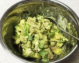 蒸し鶏とアボカドのバジルマヨ和え作り方3写真