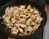 簡単☆ヘルシー☆ツナと残り野菜のリゾット作り方1写真