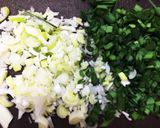 胡瓜とひき肉の冷やし稲庭うどん作り方1写真