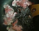 昆布と豚薄切りの炒め物～カンタン作り方1写真