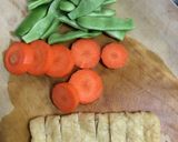 朝食おかず モロッコ隠元と人参揚げの煮物作り方1写真