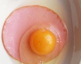 朝食に！レンジで１分★目玉焼き、ハム卵作り方2写真