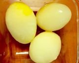 驚きの美味しさ！冷凍卵黄の醤油漬け。作り方1写真