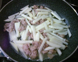 豚肉とジャガイモのホクホク炒め煮作り方2写真
