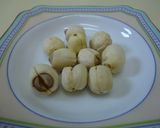 漢方医・薬膳！白きくらげとハスの実スープ作り方1写真