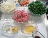 春巻き皮で作る餃子風鉄板ニラ饅頭作り方1写真