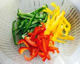 彩り抜群★三色ピーマンの青椒肉絲作り方1写真
