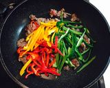彩り抜群★三色ピーマンの青椒肉絲作り方3写真