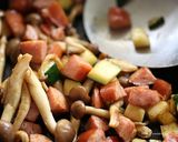 ソーセージと野菜のカレー炒めサラダごはん作り方3写真