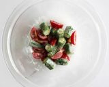 オクラ・胡瓜・ミニトマトの麺つゆマヨ和え作り方6写真