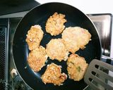 簡単おから入りカニかま豆腐のふわふわ焼き作り方4写真