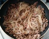 野菜嫌いもOK!ﾋﾟｰﾏﾝと挽き肉炒め作り方5写真