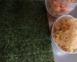 揚げ玉と焼き鮭のおにぎらず作り方1写真