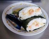 揚げ玉と焼き鮭のおにぎらず作り方4写真