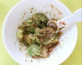 簡単♪ケチャ味噌焼き*アボカドココット作り方2写真