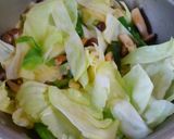 キャベツと豚肉の回鍋肉風味噌炒め♪作り方4写真