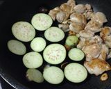 簡単さっぱり！夏野菜とチキンのトマト煮作り方4写真