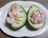 むきえび+揚げ玉+枝豆のアボカドココット作り方3写真