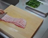 にらと豚肉の味噌汁作り方5写真