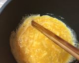 卵1個で虾仁炒鸡蛋 卵とむき海老の炒め物作り方4写真