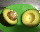 熟れたアボカドの見分け方、皮の剥き方作り方4写真