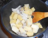 じゃがいもと豚ミンチのトマト煮作り方3写真