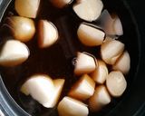 里芋と大葉入り鶏団子の煮物作り方2写真