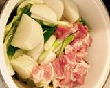 白菜と鶏肉野菜いろいろ味噌煮込み作り方2写真