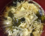 わかめとえのきの和風かき玉スープ作り方4写真