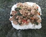 タイ料理創作　ガパオおにぎらず　作り方5写真