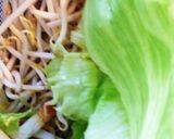 野菜たっぷり☆炒めレタスの肉巻き作り方2写真