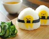 薄焼き卵で！キャラ弁「ぐでたま」おにぎり作り方4写真