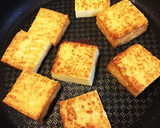 厚揚げと『とりそぼろとバジル缶』炒め☆作り方4写真