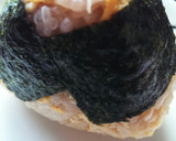 簡単！焼き肉のたれ味の炒りたまごおにぎり作り方4写真