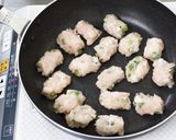 お腹いっぱい!簡単俵型つくねおにぎり！作り方6写真