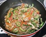 ゴーヤたっぷり！トマトとしめじの挽き肉丼作り方4写真