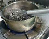 調理室ﾖﾘ～保育園の胡麻ｲｯﾊﾟｲ大学芋作り方1写真