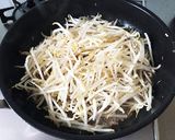 もやしと豚ひき肉の麻婆炒め。丼にも。作り方4写真