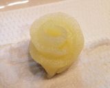 お誕生日ケーキ＊りんごでバラの飾り作り方8写真
