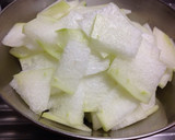 冬瓜の大量消費に！冬瓜と豚肉の炒め物作り方1写真