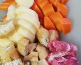 豚肉じゃがいもの赤味噌汁作り方1写真
