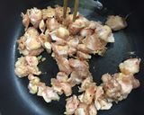 やみつき!簡単!しめじと鶏なんこつ炒め☆作り方3写真