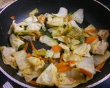 お肉も野菜も♪お味噌風味の豚こま丼作り方3写真