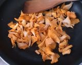 アンズタケのレモンバター炒め作り方4写真