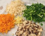 半分が野菜！低カロリーな鶏ハンバーグ作り方1写真