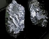 秋の味覚！鮭とキノコの簡単ホイル焼き作り方5写真