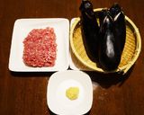 簡単！なすとひき肉の生姜炒め作り方1写真
